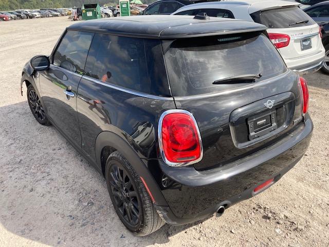 Photo 2 VIN: WMWXP5C5XK2H96164 - MINI COOPER 