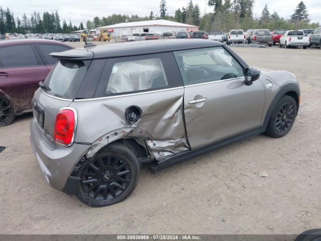 Photo 3 VIN: WMWXP7C30H2A45738 - MINI HARDTOP 