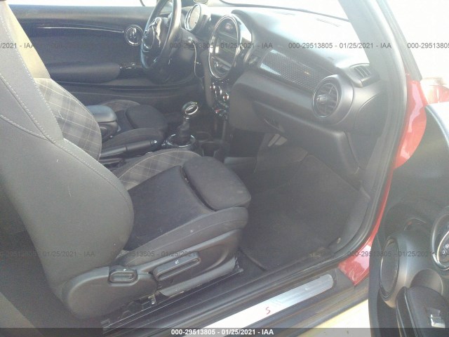 Photo 4 VIN: WMWXP7C30H2A46629 - MINI HARDTOP 2 DOOR 