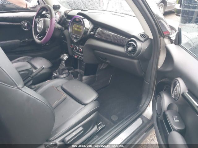 Photo 4 VIN: WMWXP7C33H2A45572 - MINI HATCH 