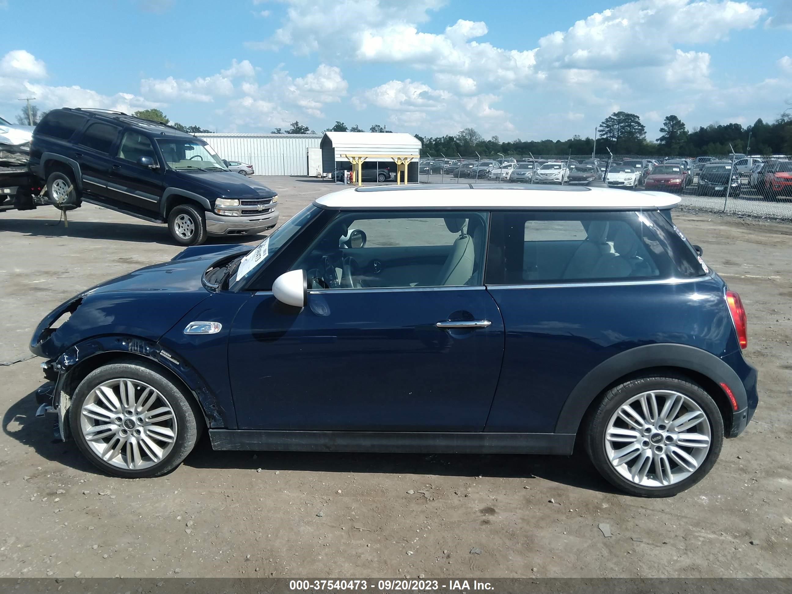 Photo 14 VIN: WMWXP7C37H2A46790 - MINI HARD TOP 