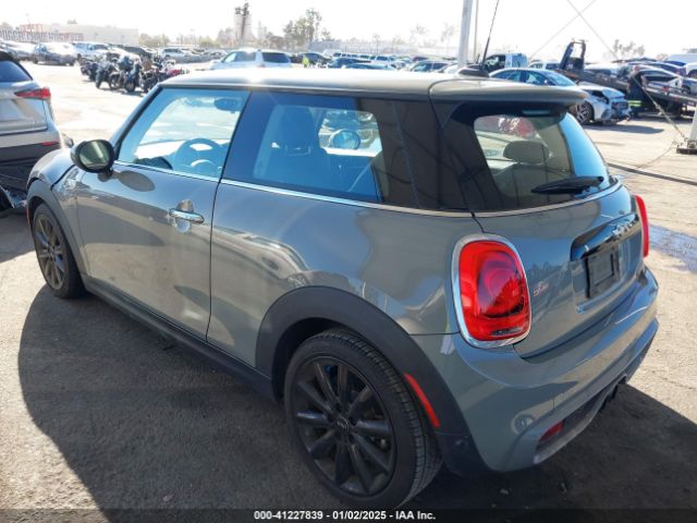 Photo 2 VIN: WMWXP7C39H3B95017 - MINI HARDTOP 