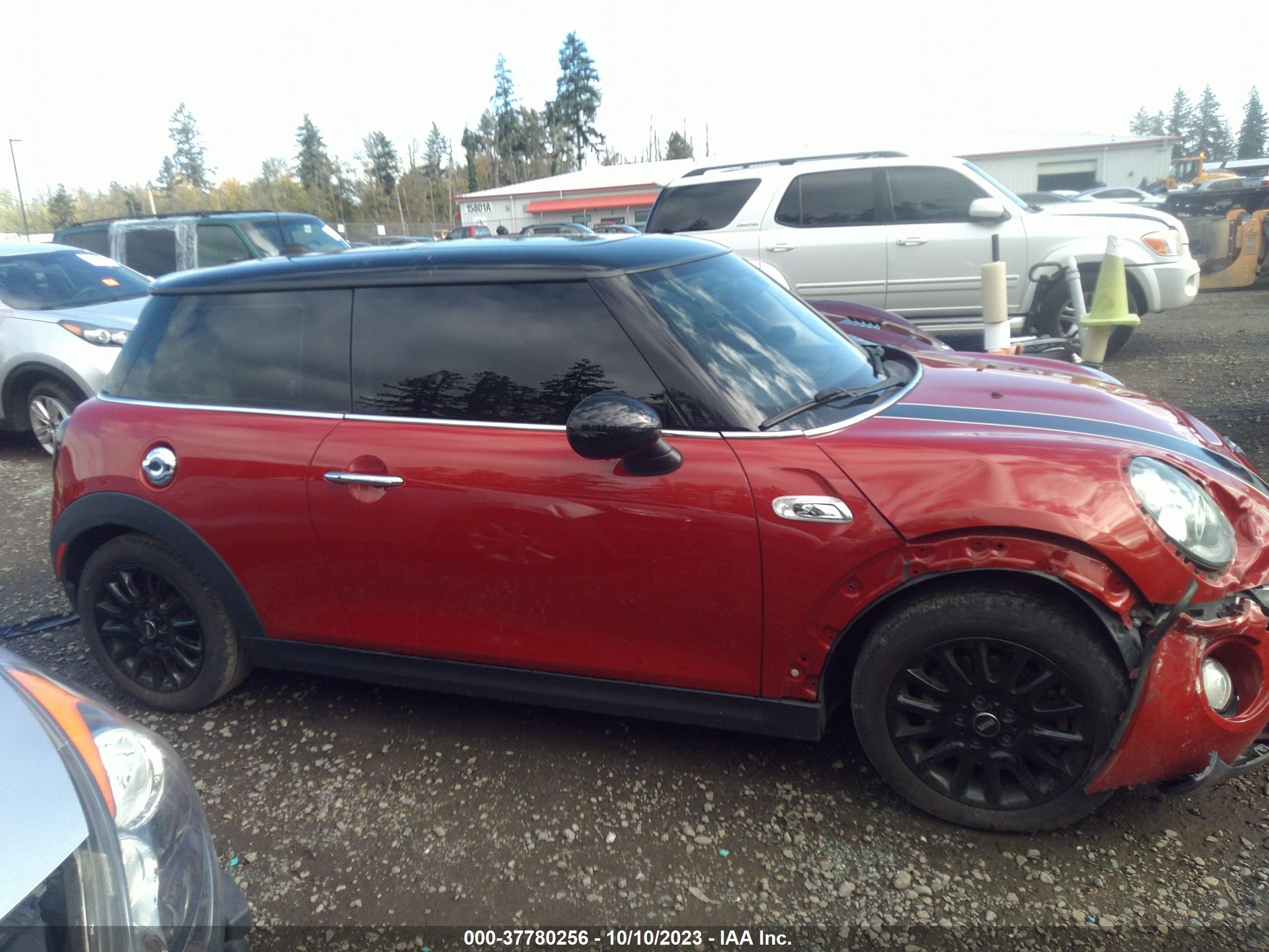 Photo 13 VIN: WMWXP7C50F2A58455 - MINI HARD TOP 