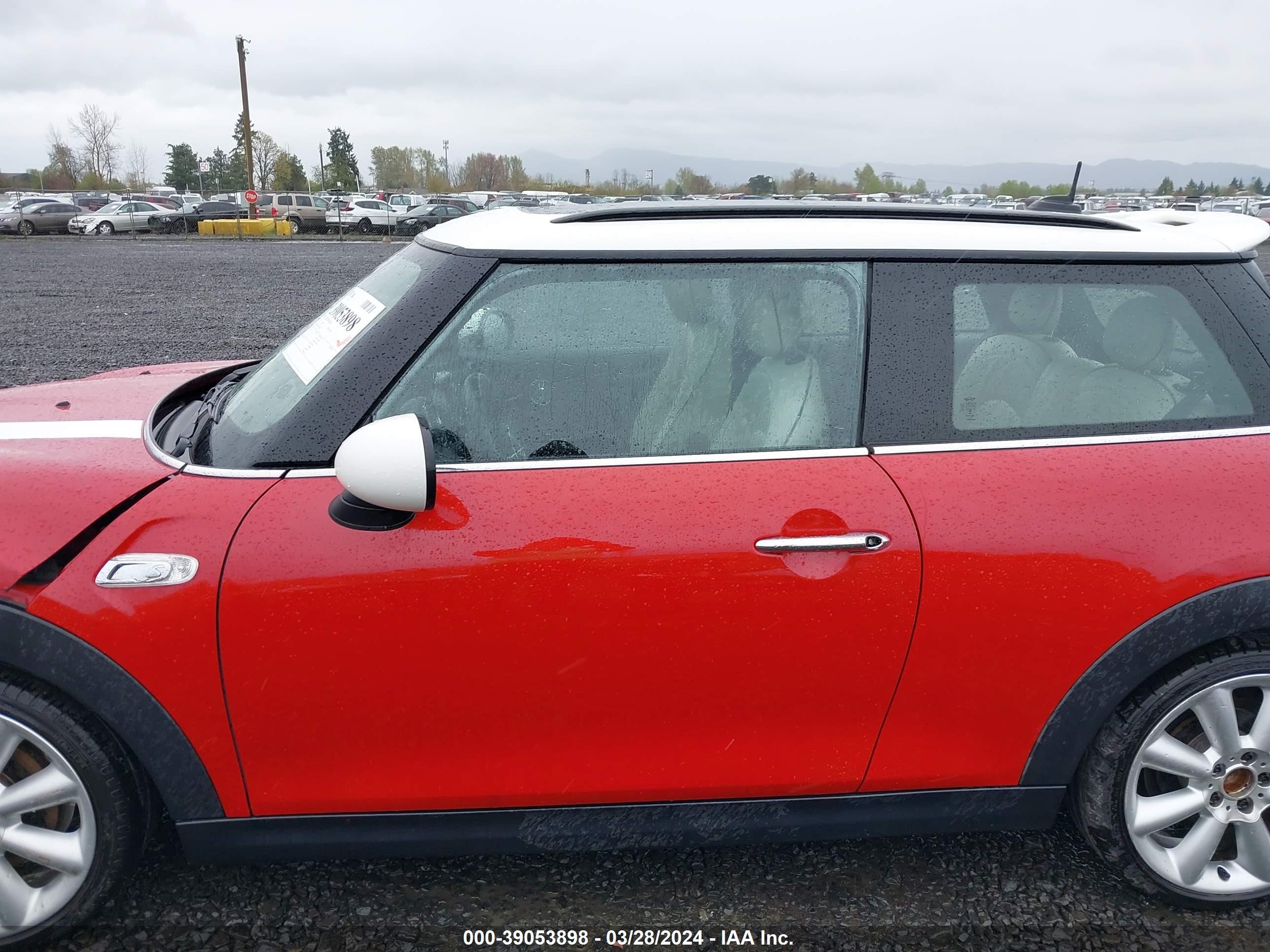 Photo 13 VIN: WMWXP7C50F2A58729 - MINI HARD TOP 