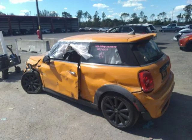 Photo 2 VIN: WMWXP7C50G2A42600 - MINI COOPER HARDTOP 