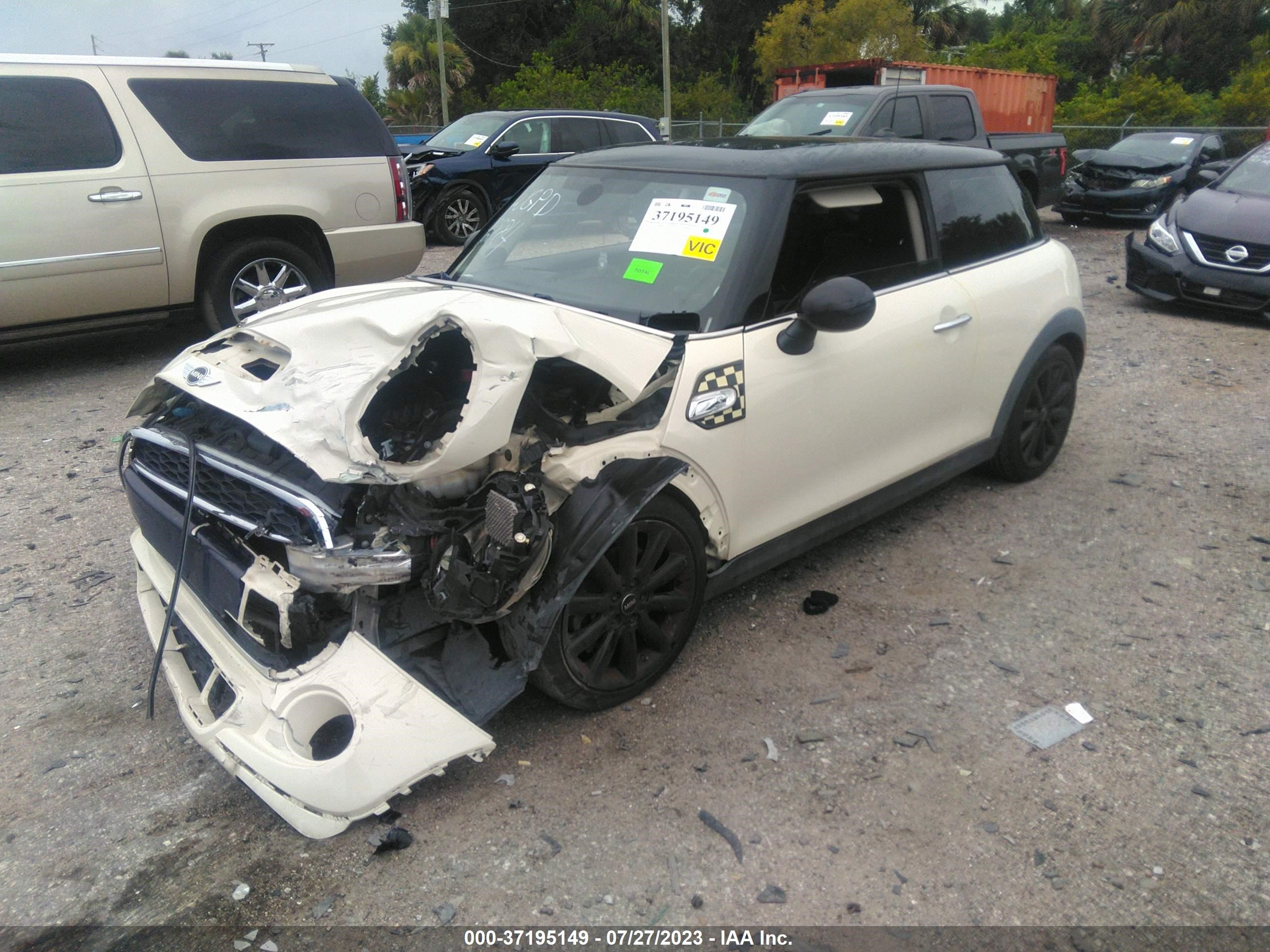 Photo 1 VIN: WMWXP7C52F2A33959 - MINI HARD TOP 