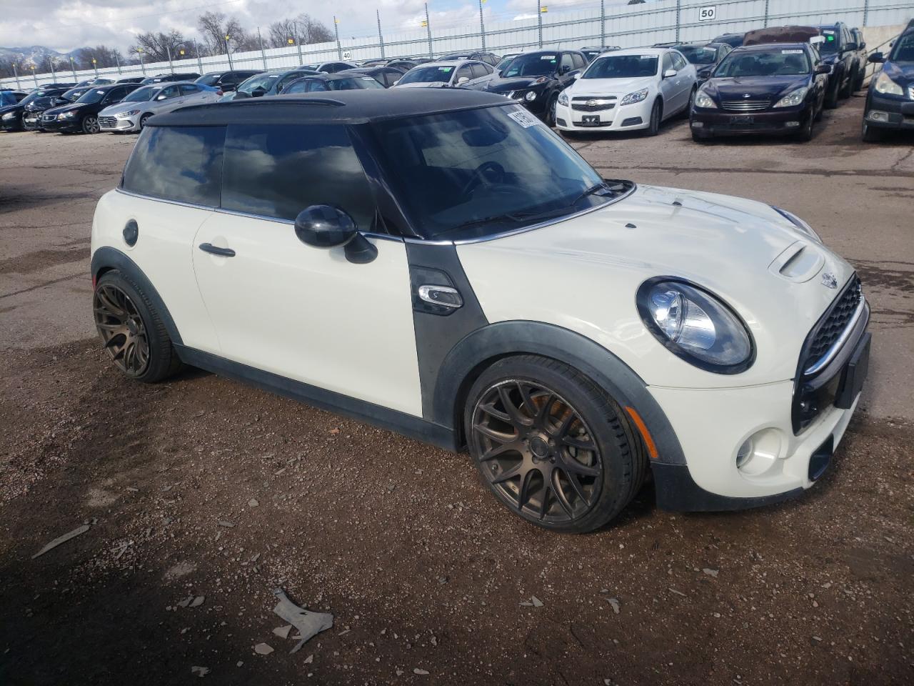 Photo 4 VIN: WMWXP7C52F2A38854 - MINI COOPER 