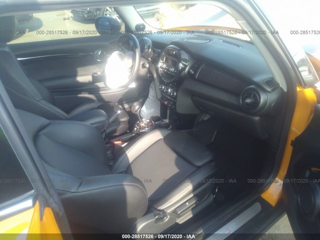 Photo 4 VIN: WMWXP7C54G2A42972 - MINI COOPER HARDTOP 