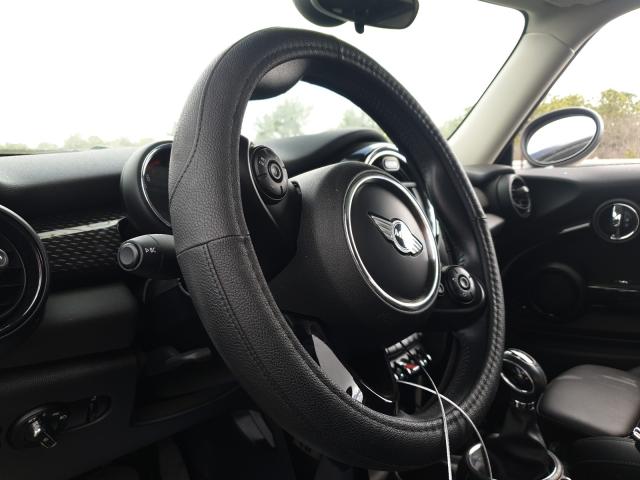 Photo 8 VIN: WMWXP7C54H3B93631 - MINI COOPER S 