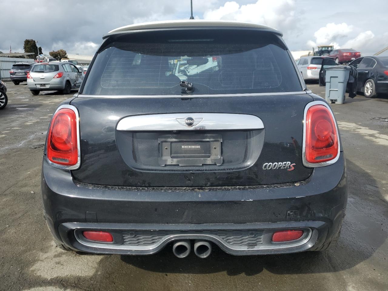 Photo 5 VIN: WMWXP7C55FT741047 - MINI COOPER 