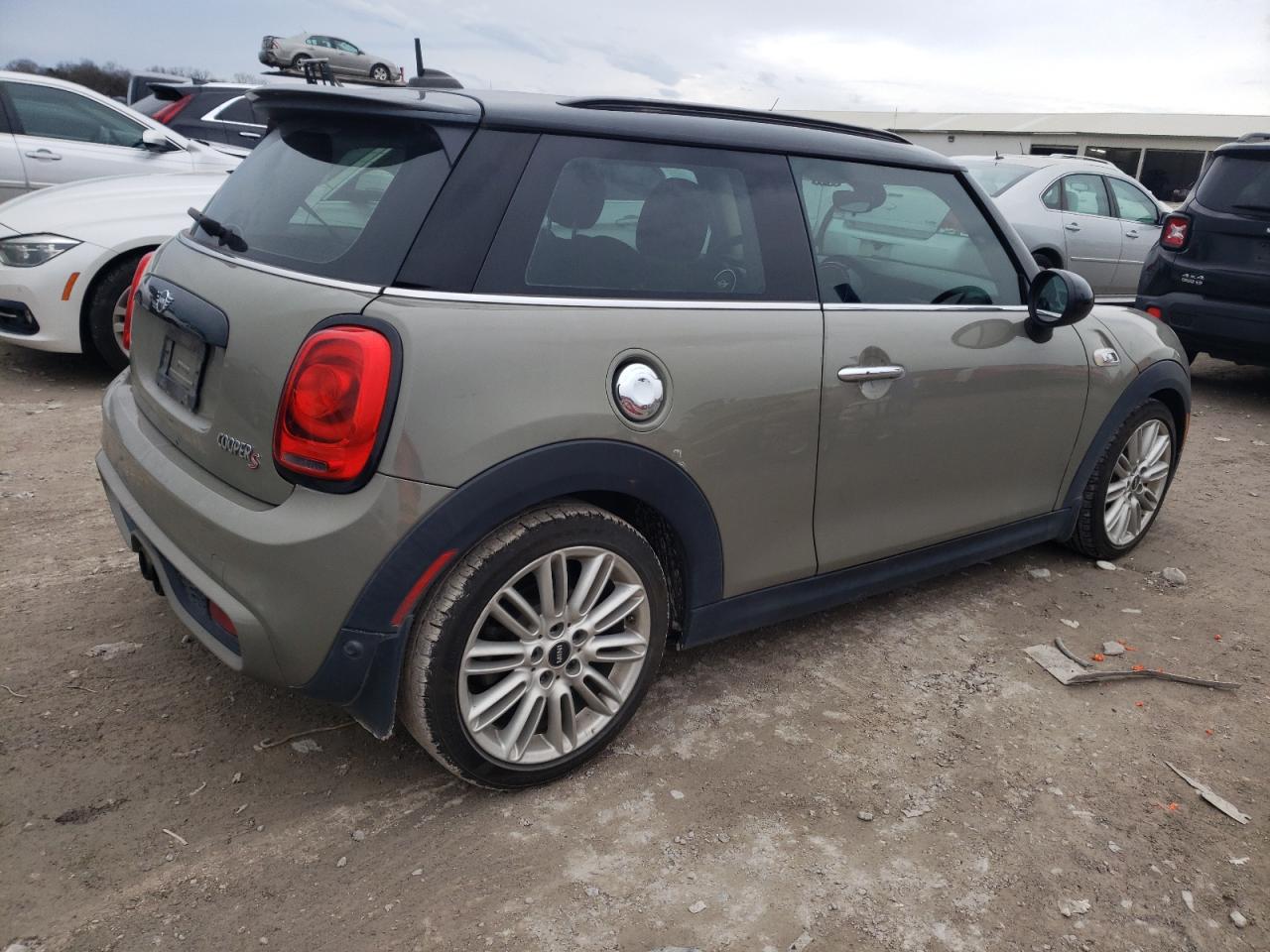 Photo 2 VIN: WMWXP7C55K2A51074 - MINI COOPER 