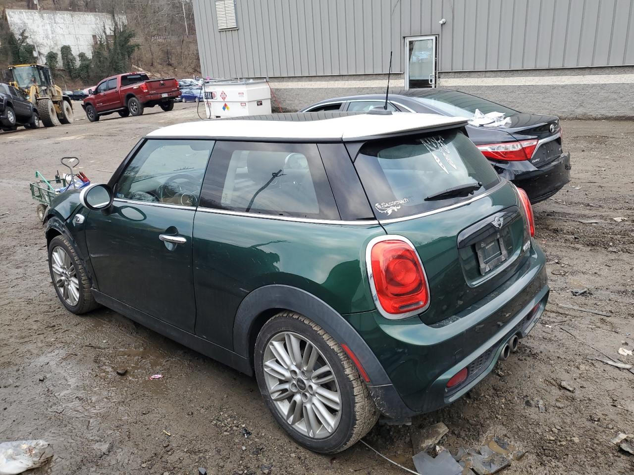 Photo 1 VIN: WMWXP7C57F2A38123 - MINI COOPER 