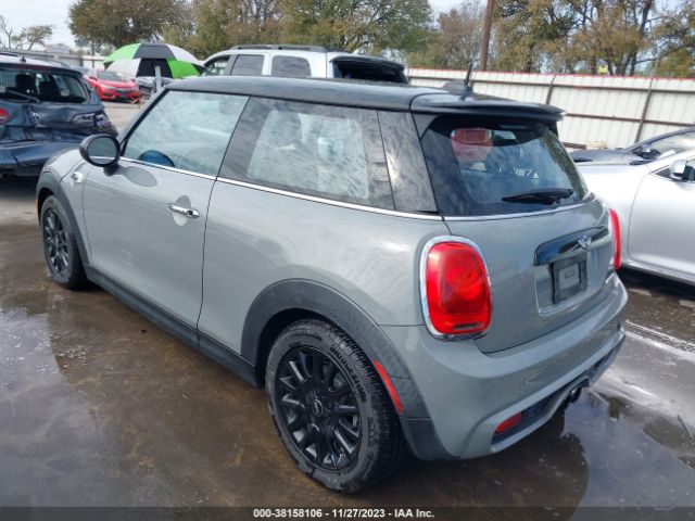 Photo 2 VIN: WMWXP7C57H3B93574 - MINI COOPER S 