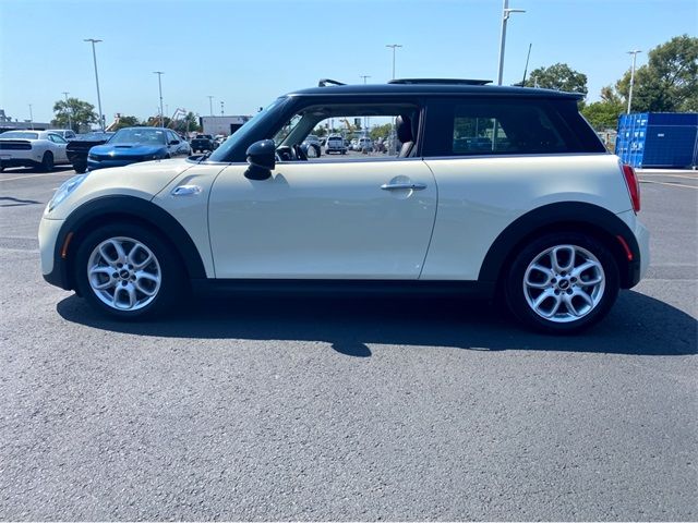 Photo 9 VIN: WMWXP7C57J2A47719 - MINI HARDTOP 2 DOOR 