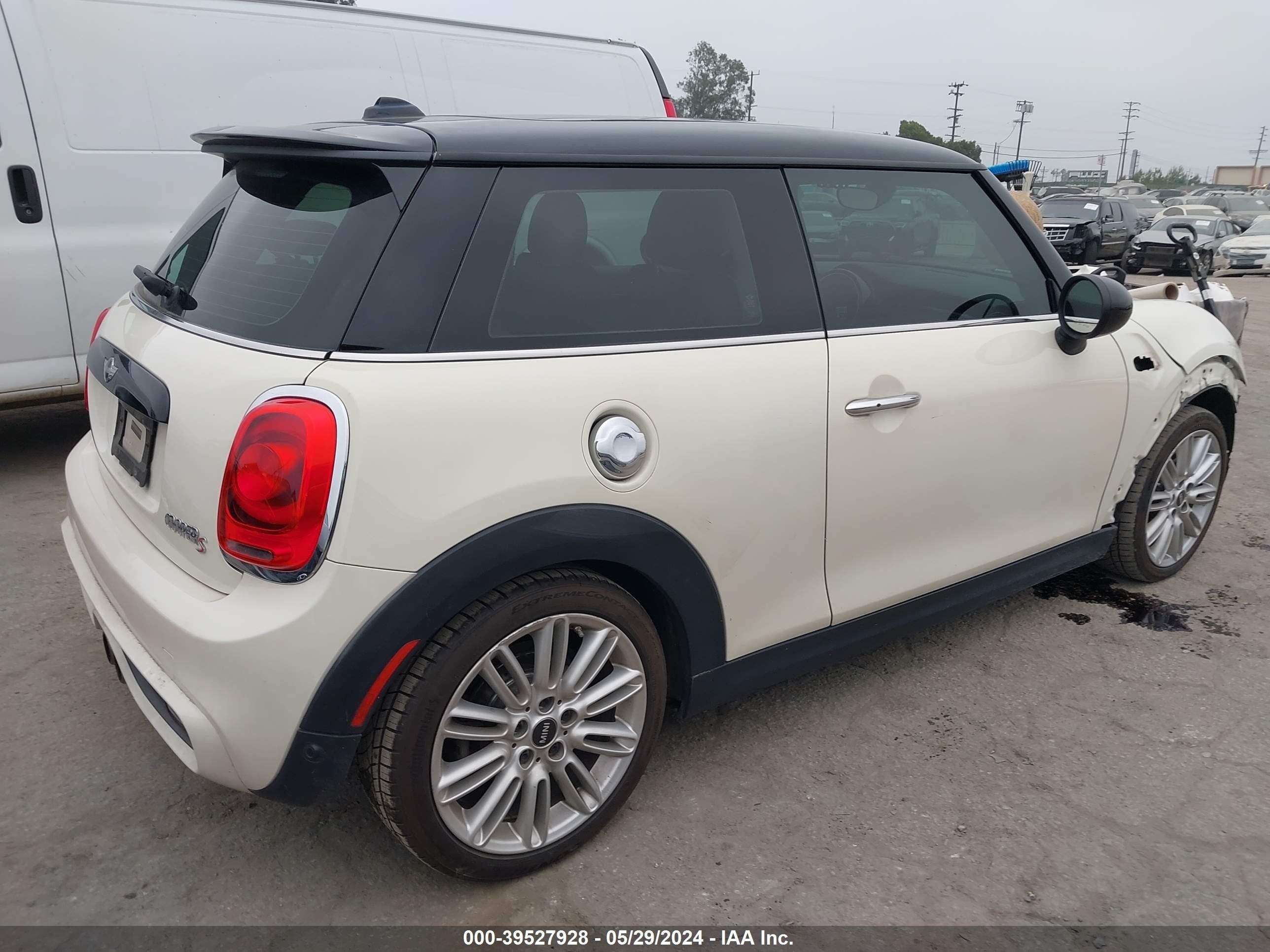 Photo 3 VIN: WMWXP7C58F2A33237 - MINI HARD TOP 