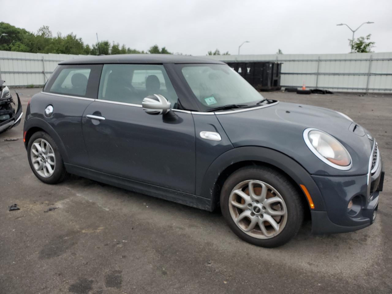 Photo 3 VIN: WMWXP7C58F2A40284 - MINI COOPER 