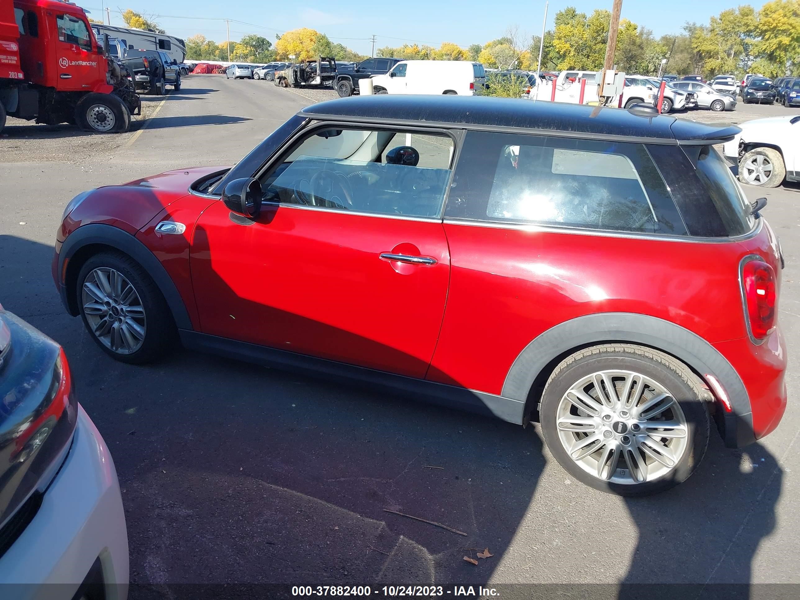 Photo 13 VIN: WMWXP7C58F2A58736 - MINI HARD TOP 