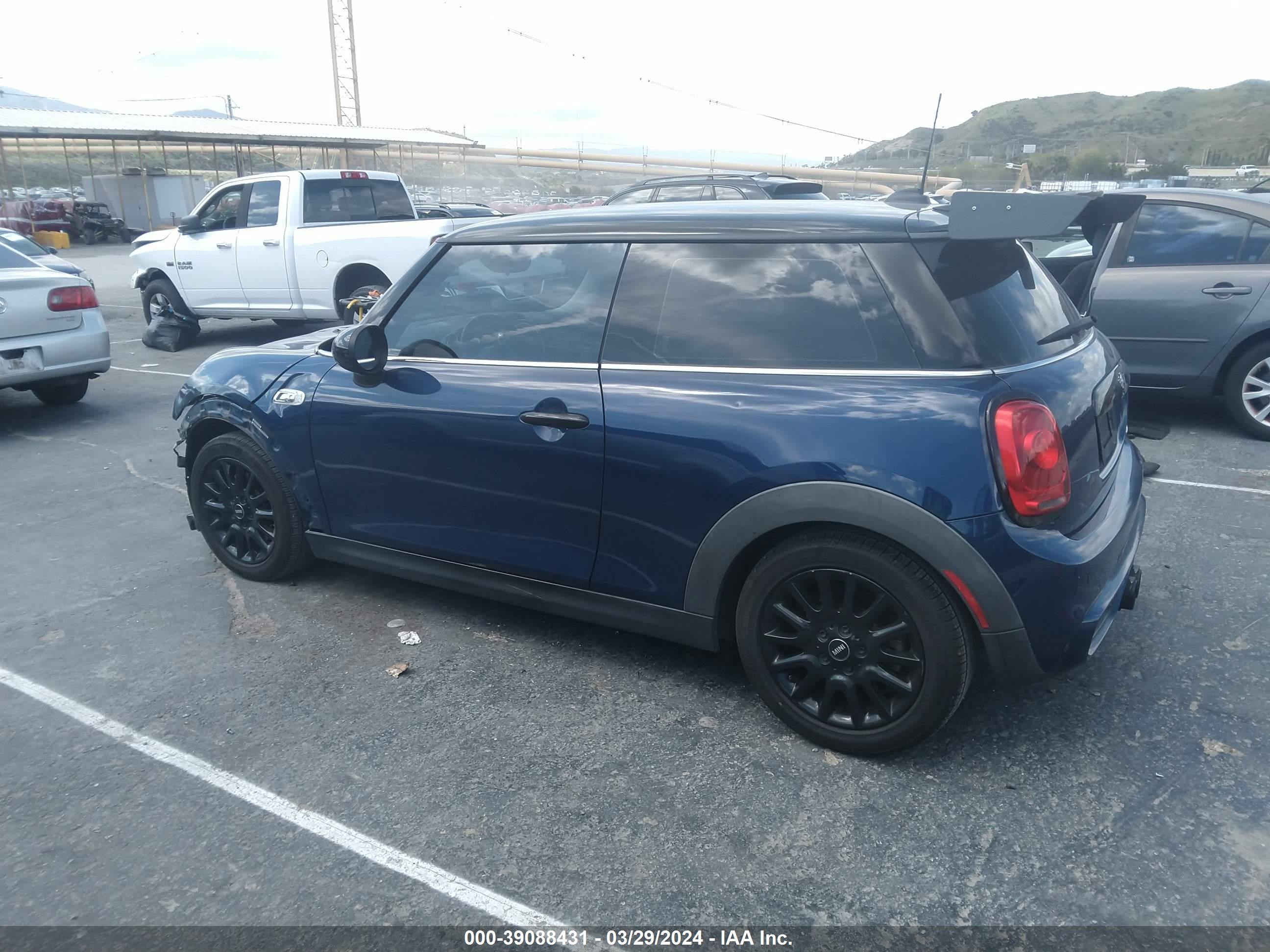 Photo 2 VIN: WMWXP7C59F2A39967 - MINI HARD TOP 