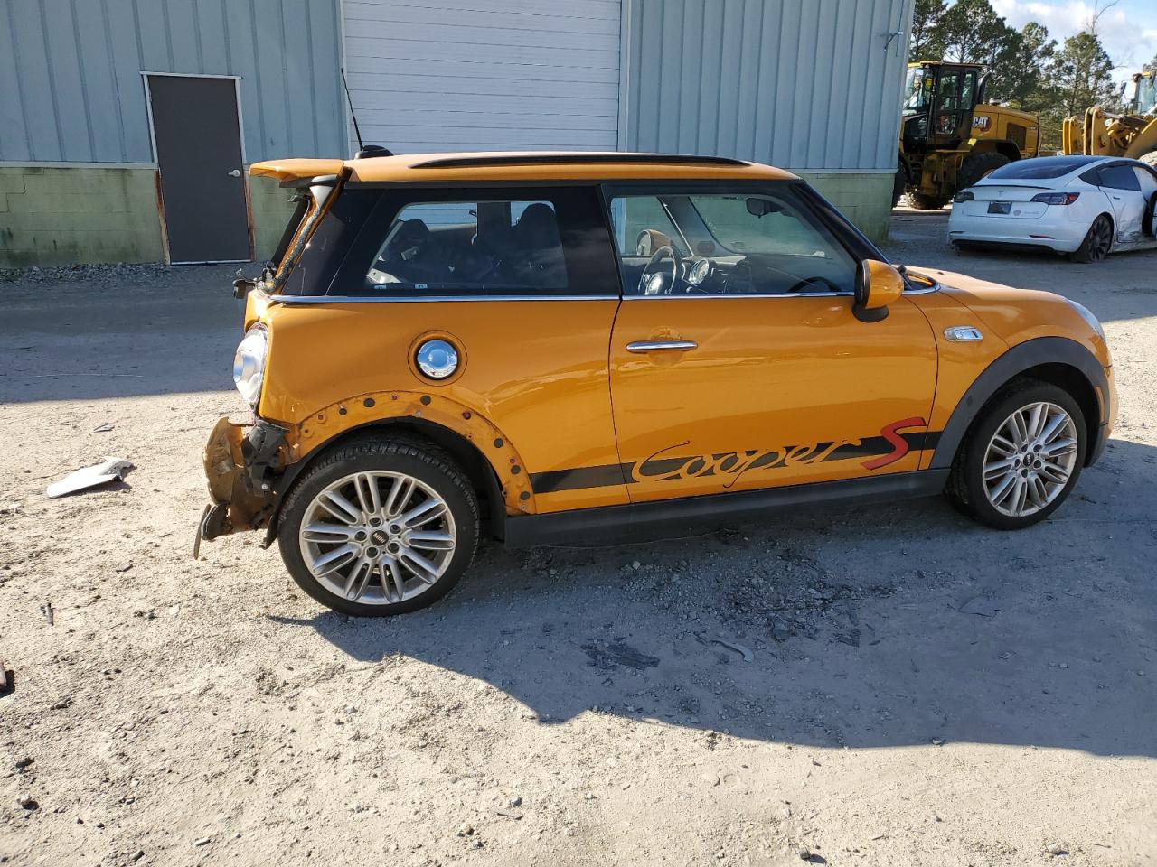 Photo 2 VIN: WMWXP7C59FT741116 - MINI COOPER 