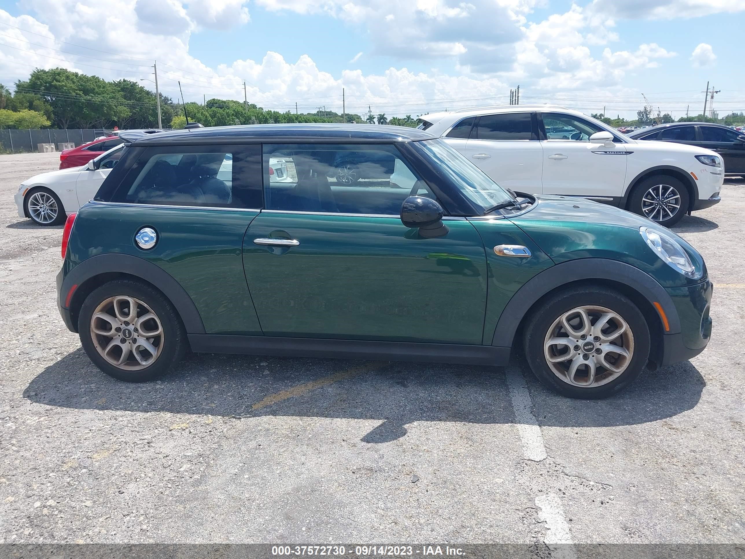 Photo 12 VIN: WMWXP7C59G2A43602 - MINI HARD TOP 