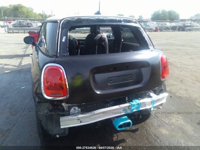 Photo 5 VIN: WMWXP7C59G3B33195 - MINI COOPER HARDTOP 