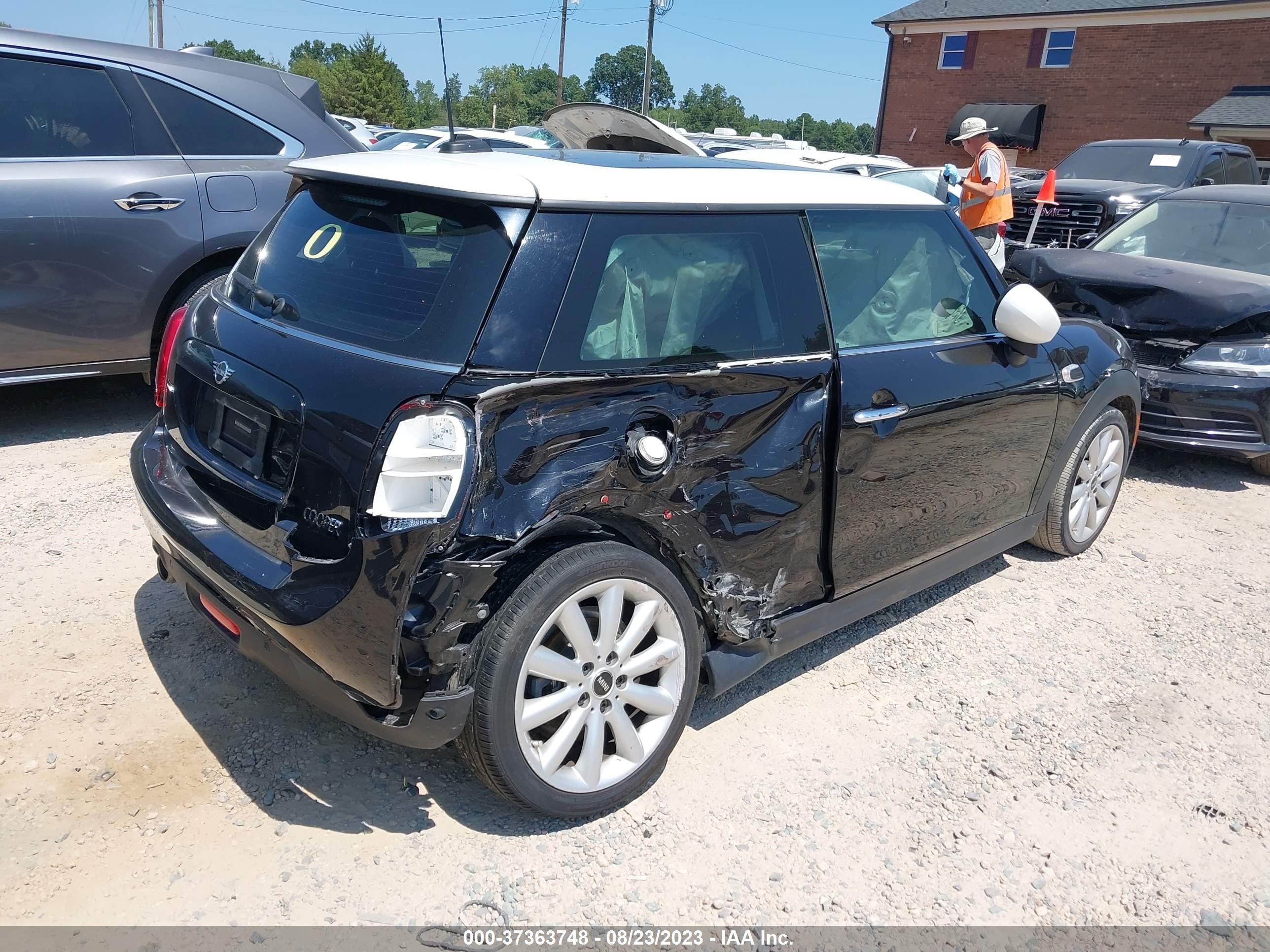 Photo 3 VIN: WMWXR3C02L2M25615 - MINI HARD TOP 