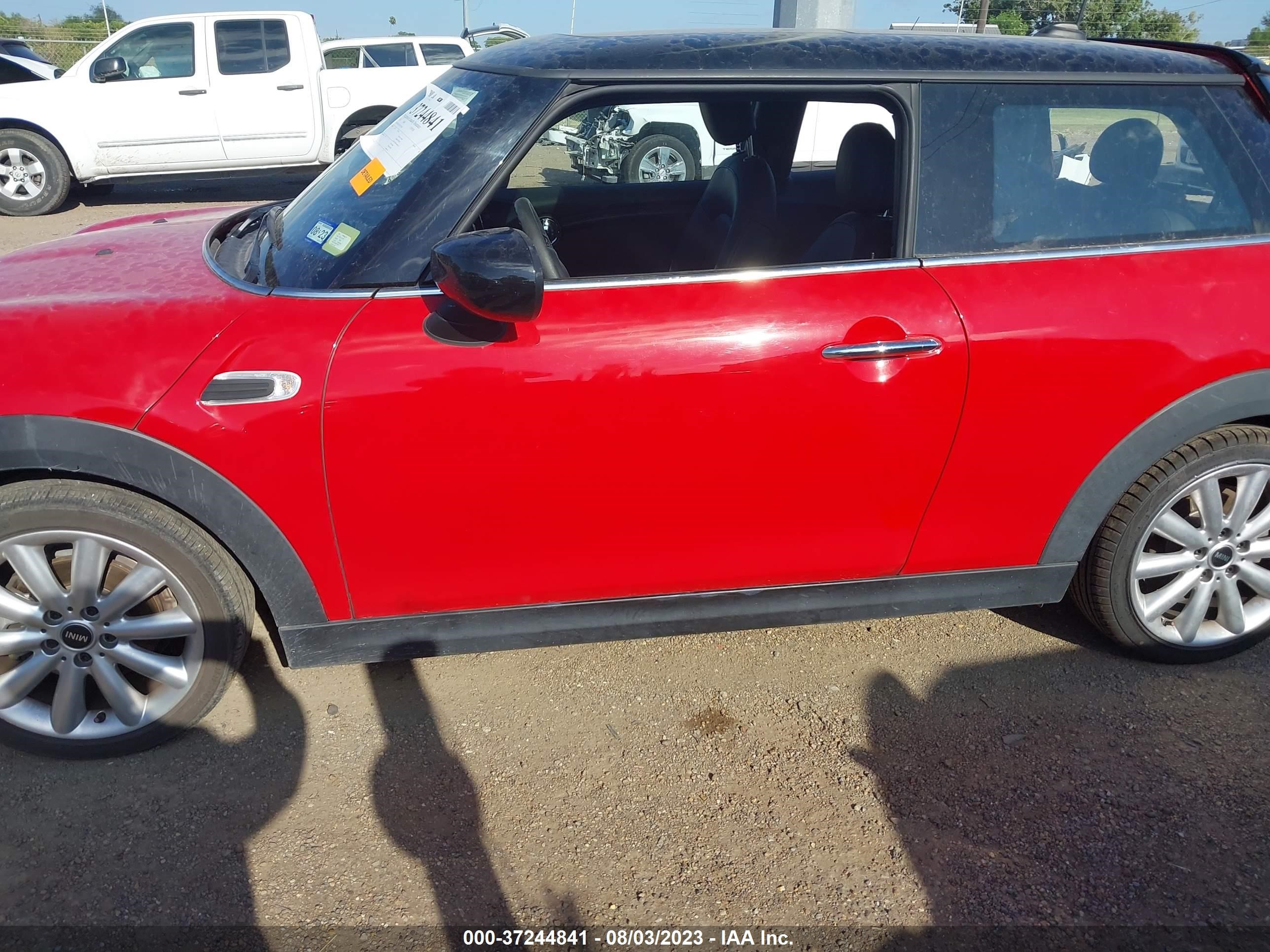 Photo 13 VIN: WMWXR3C07M2N32063 - MINI HARD TOP 