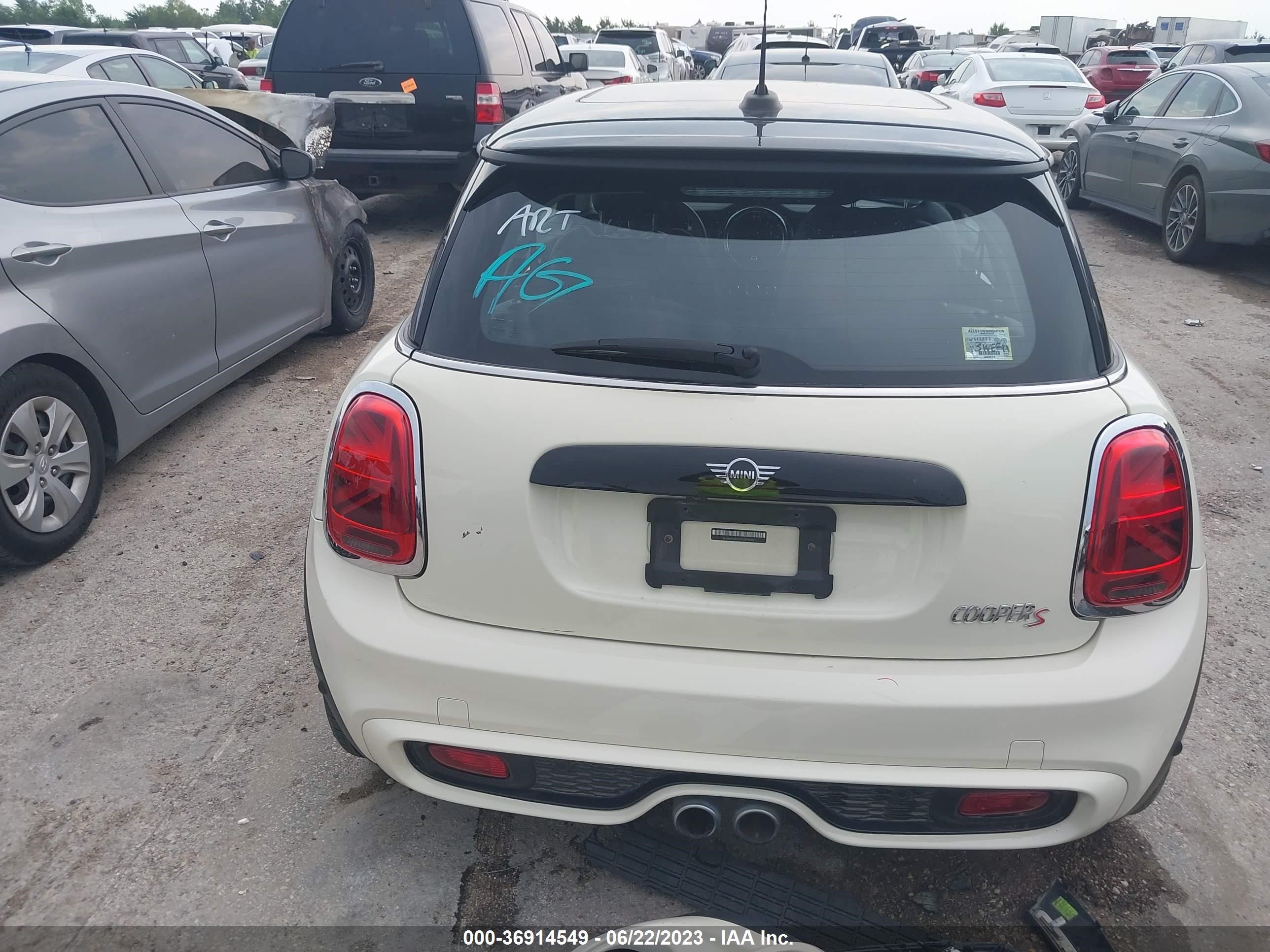 Photo 16 VIN: WMWXR5C07M2P10159 - MINI HARD TOP 