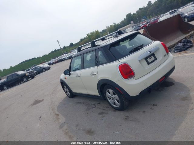 Photo 2 VIN: WMWXS5C51FT828690 - MINI HARDTOP 