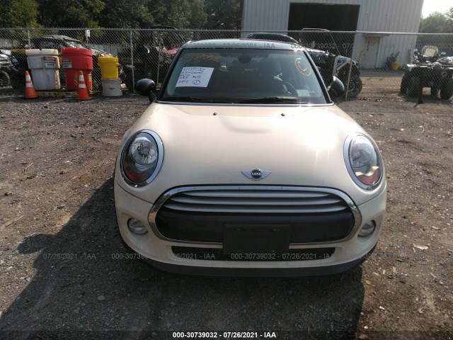 Photo 5 VIN: WMWXS5C51FT837745 - MINI COOPER HARDTOP 4 DOOR 