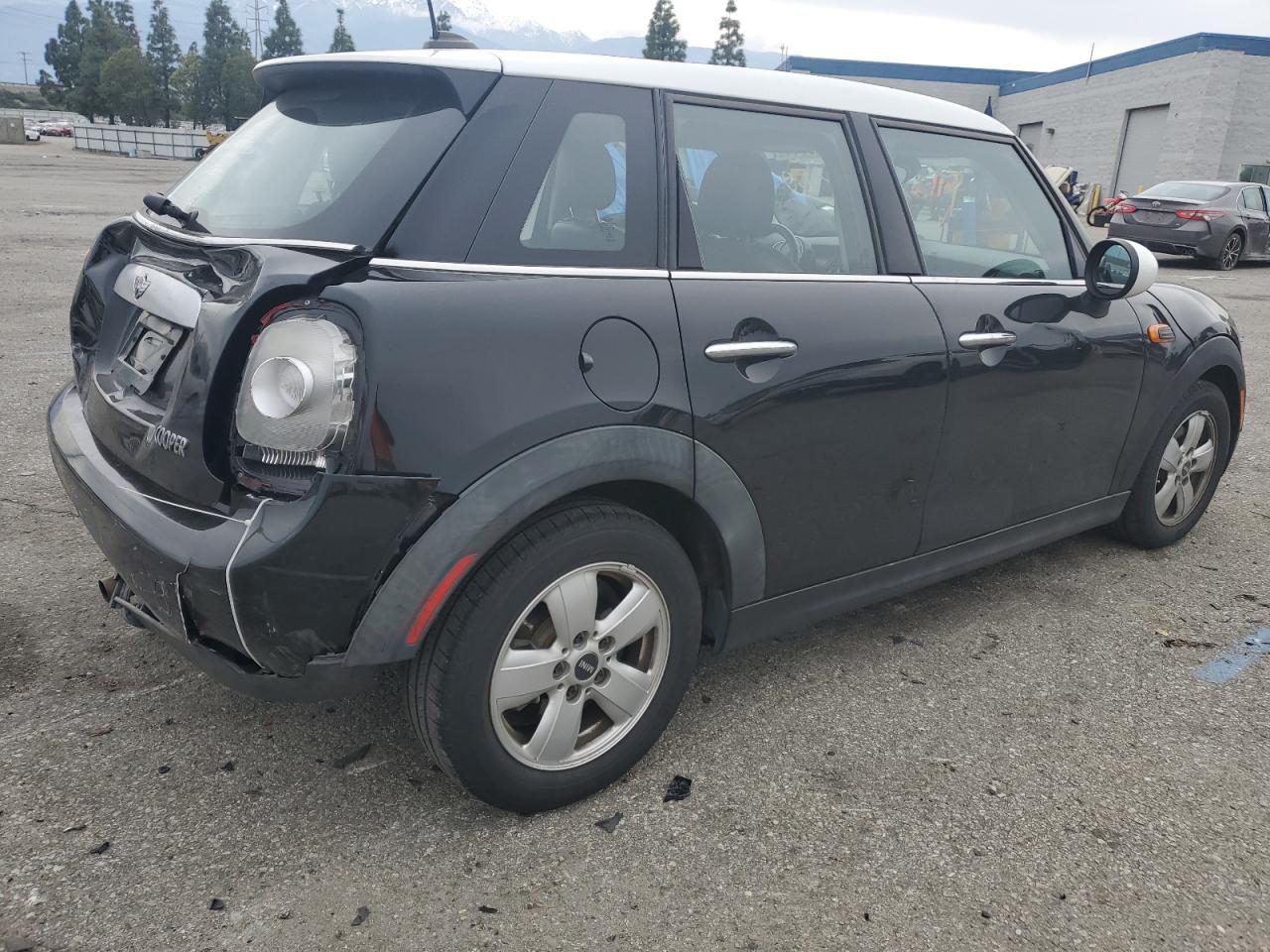 Photo 2 VIN: WMWXS5C52FT833543 - MINI COOPER 