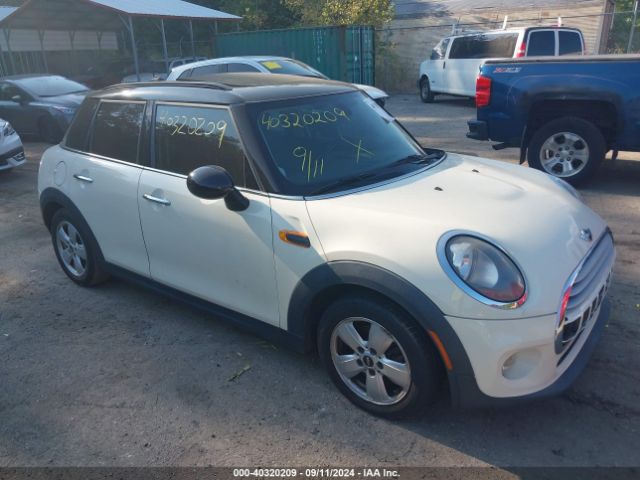 Photo 0 VIN: WMWXS5C53FT828688 - MINI HARDTOP 