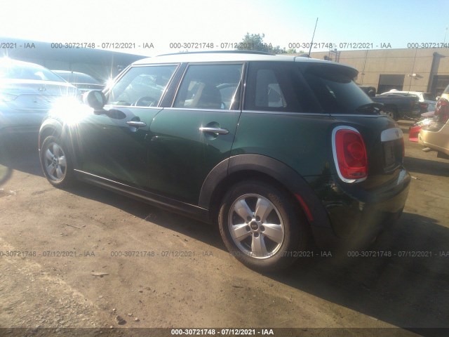 Photo 2 VIN: WMWXS5C55FT832449 - MINI COOPER HARDTOP 4 DOOR 