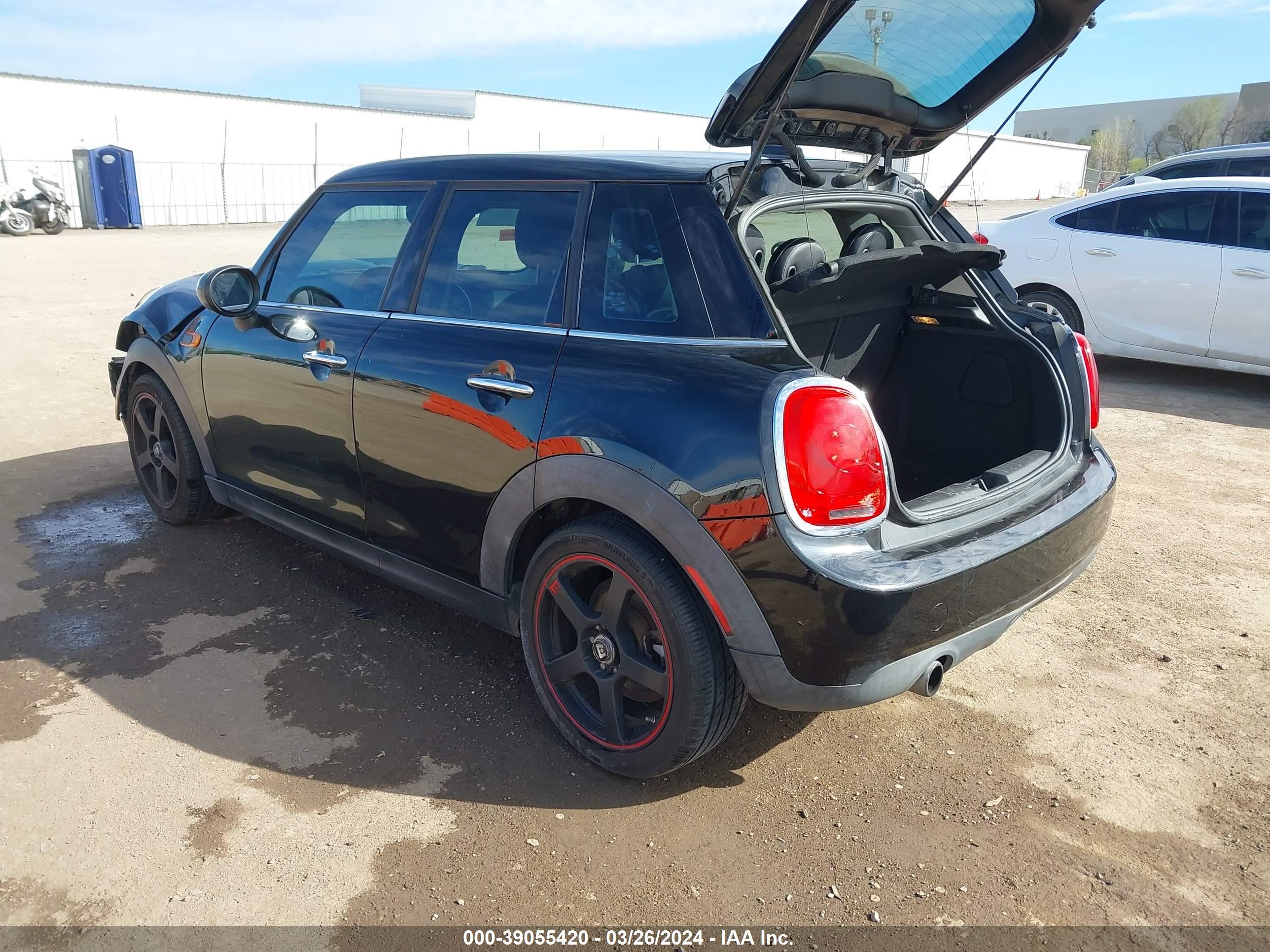 Photo 2 VIN: WMWXS5C55FT837263 - MINI HARD TOP 