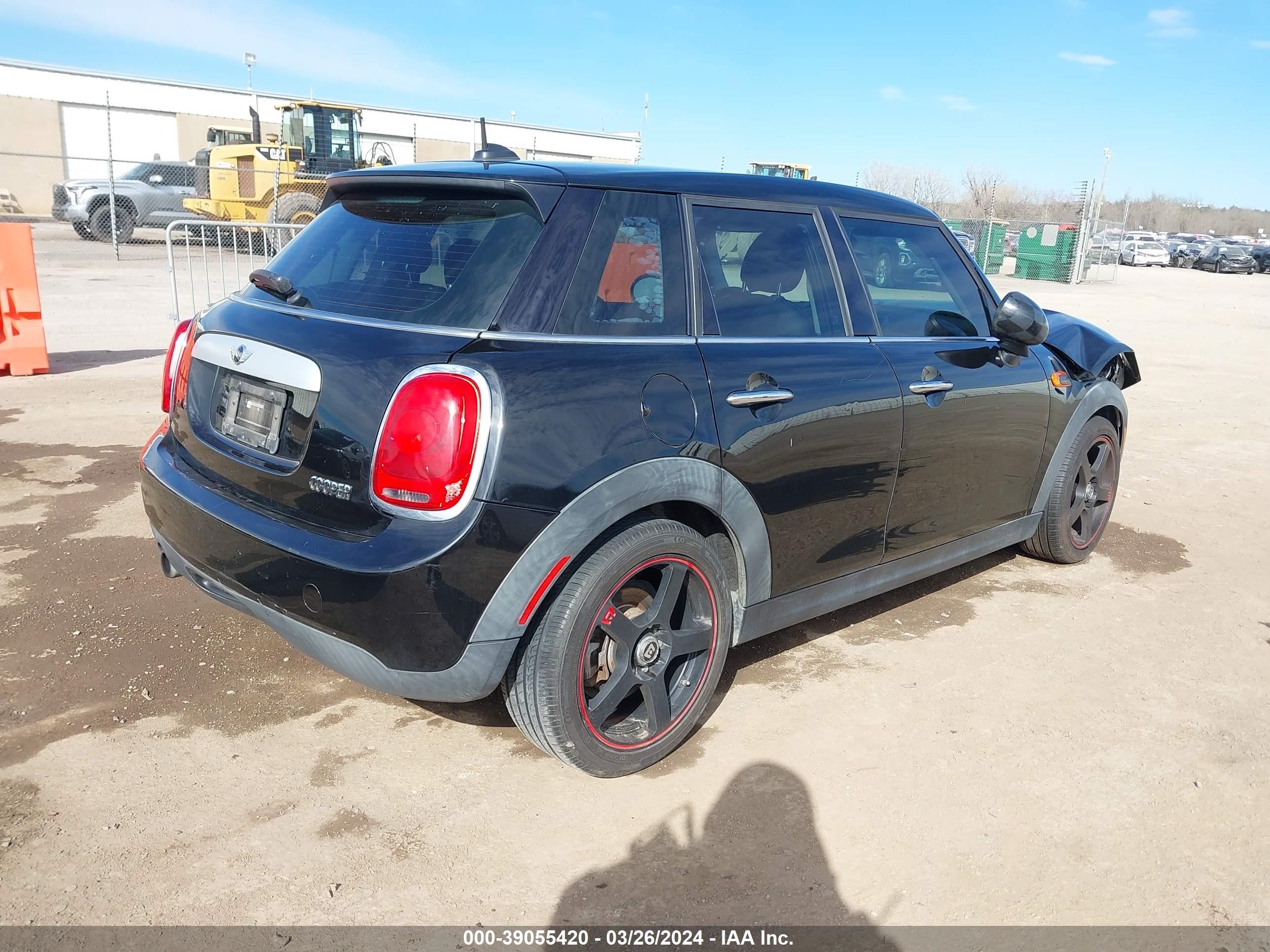 Photo 3 VIN: WMWXS5C55FT837263 - MINI HARD TOP 