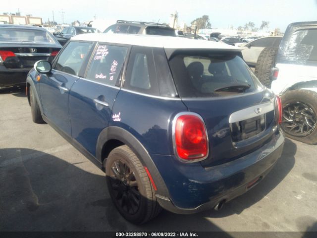 Photo 2 VIN: WMWXS5C57FT828399 - MINI COOPER HARDTOP 4 DOOR 