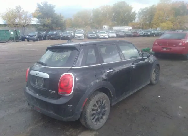 Photo 3 VIN: WMWXS5C57FT837393 - MINI COOPER HARDTOP 4 DOOR 