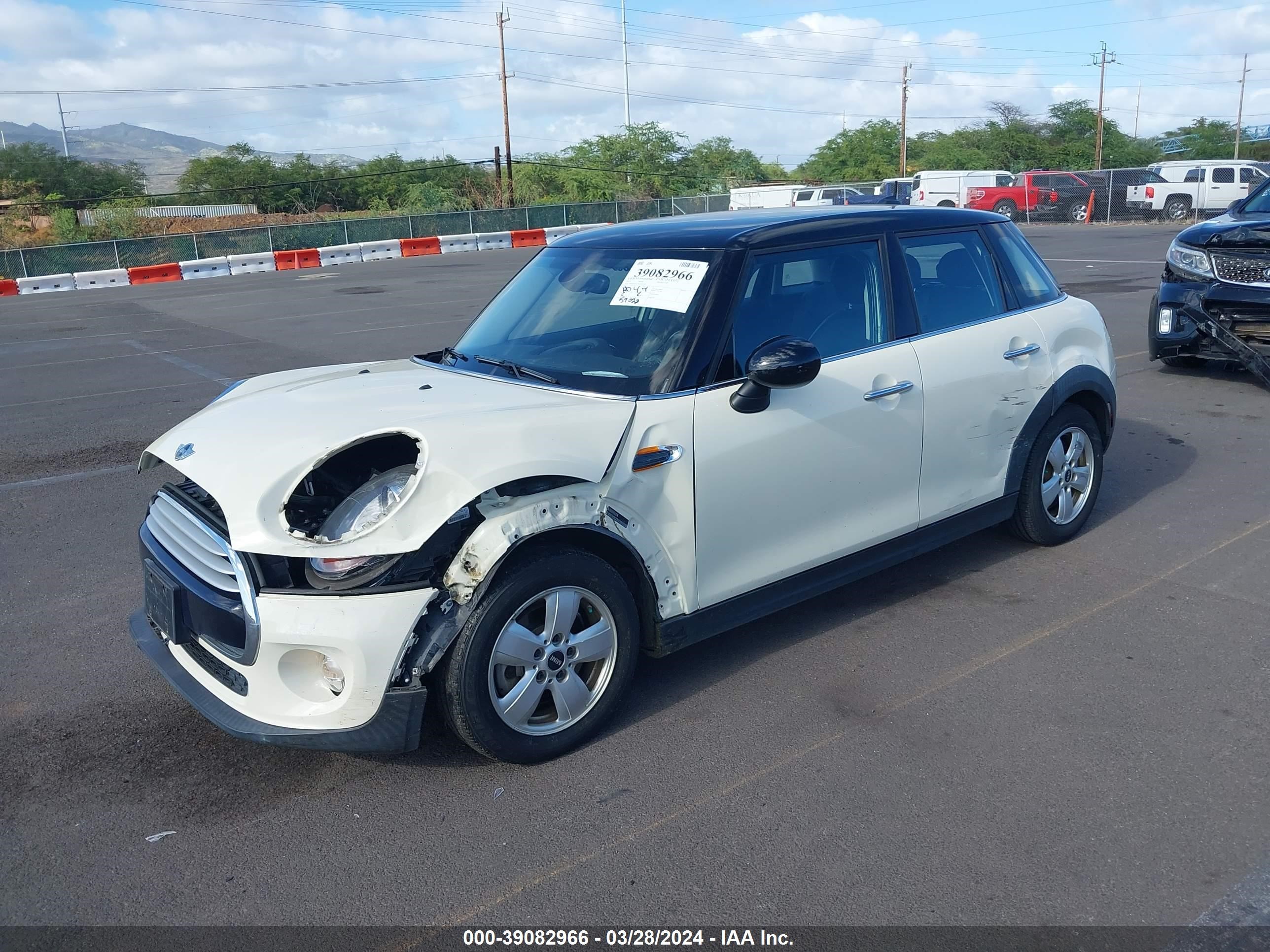 Photo 1 VIN: WMWXS5C5XFT828588 - MINI HARD TOP 