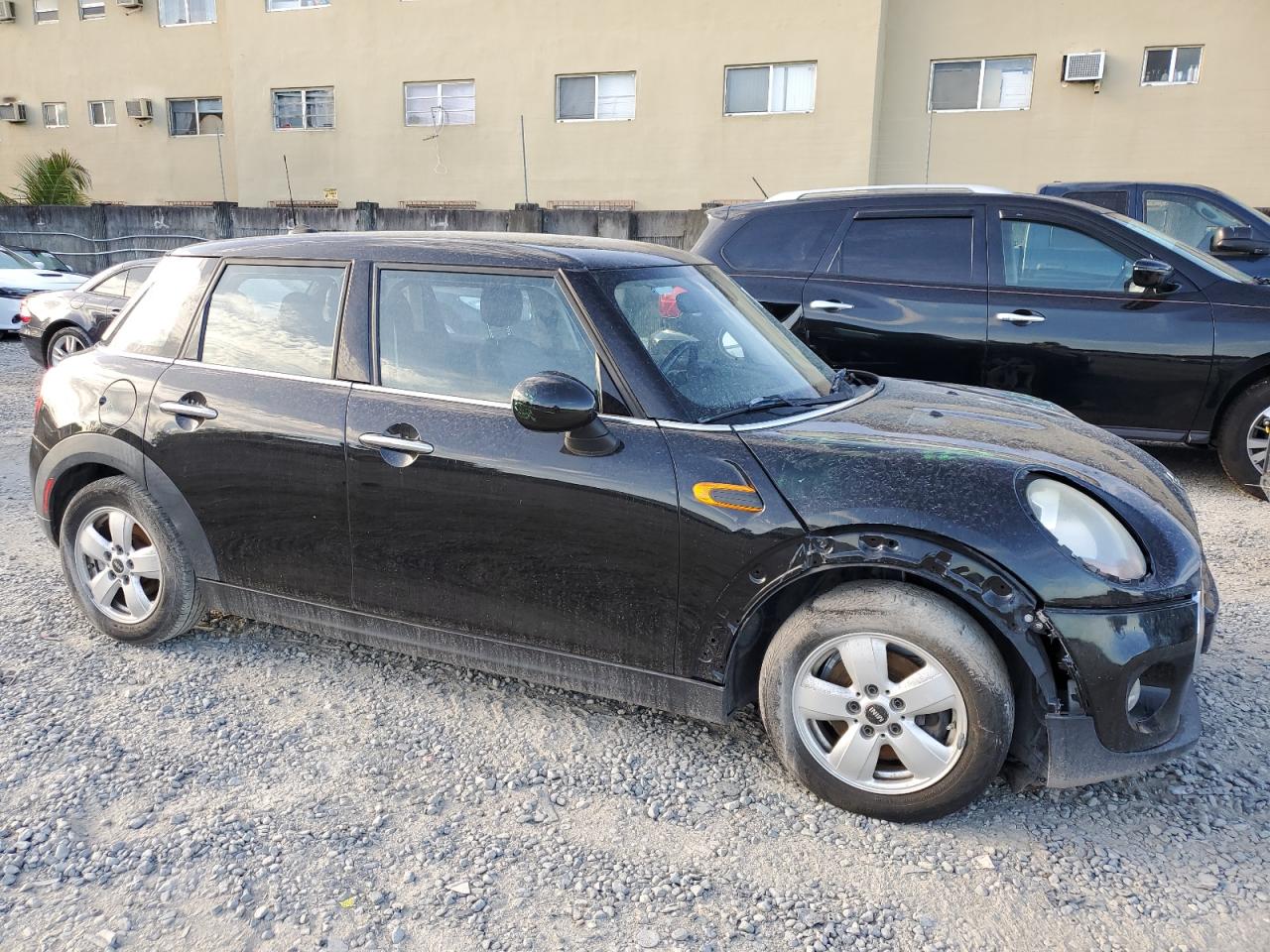 Photo 3 VIN: WMWXU1C31H2F77683 - MINI COOPER 