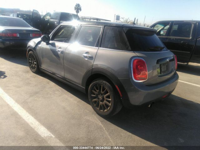 Photo 2 VIN: WMWXU1C50G2D10048 - MINI COOPER HARDTOP 4 DOOR 