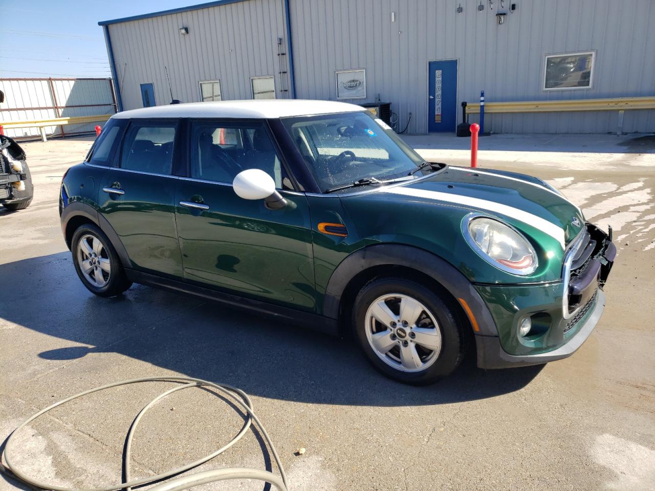 Photo 3 VIN: WMWXU1C51G2E16783 - MINI COOPER 