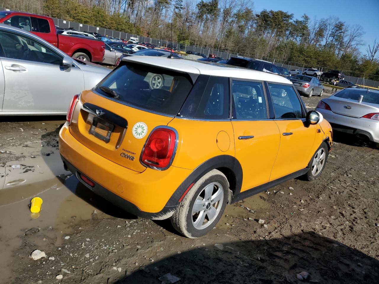 Photo 2 VIN: WMWXU1C52G2D11525 - MINI COOPER 