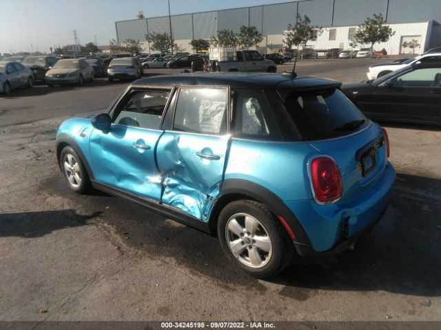 Photo 2 VIN: WMWXU1C52G2D11833 - MINI COOPER HARDTOP 4 DOOR 