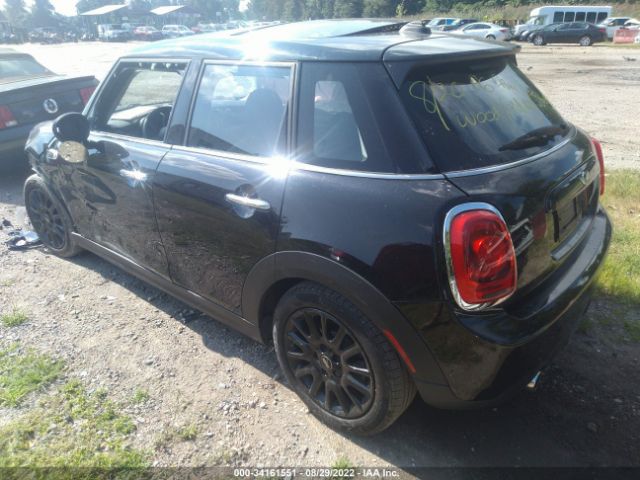 Photo 2 VIN: WMWXU1C52G2E17182 - MINI COOPER HARDTOP 4 DOOR 