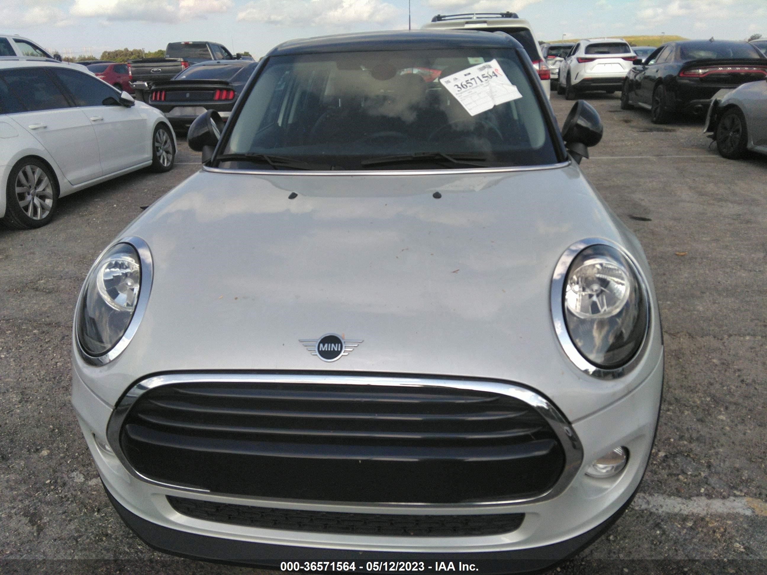 Photo 5 VIN: WMWXU1C52K2H73852 - MINI HATCH 