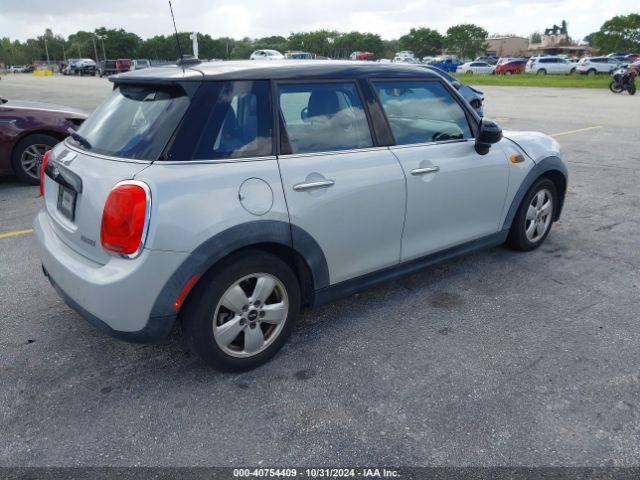 Photo 3 VIN: WMWXU1C58G2D12209 - MINI HARDTOP 