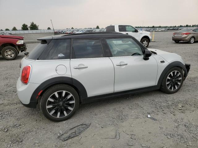 Photo 2 VIN: WMWXU1C58G2D12257 - MINI COOPER 