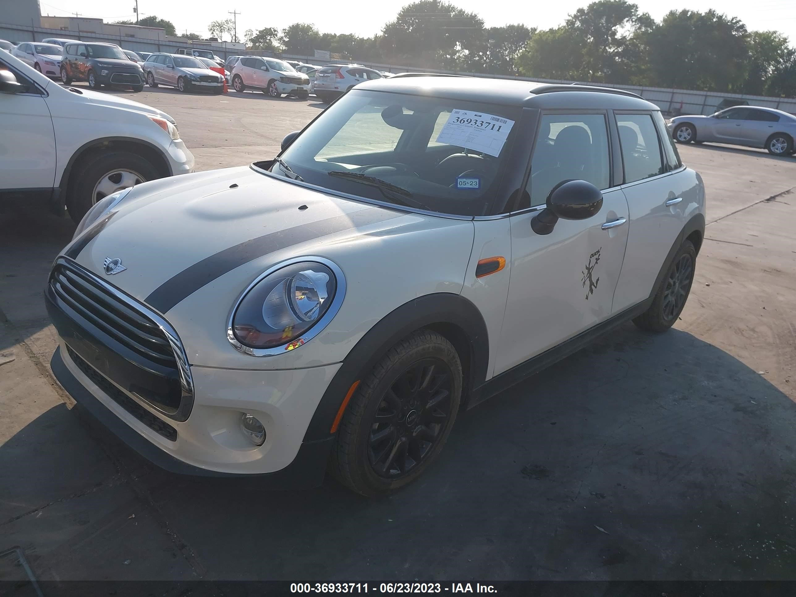 Photo 1 VIN: WMWXU1C59G2E17034 - MINI HARD TOP 