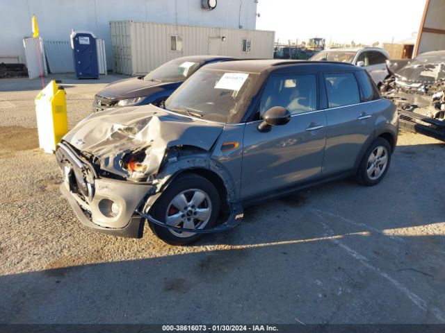 Photo 1 VIN: WMWXU1C59J2F80032 - MINI COOPER 