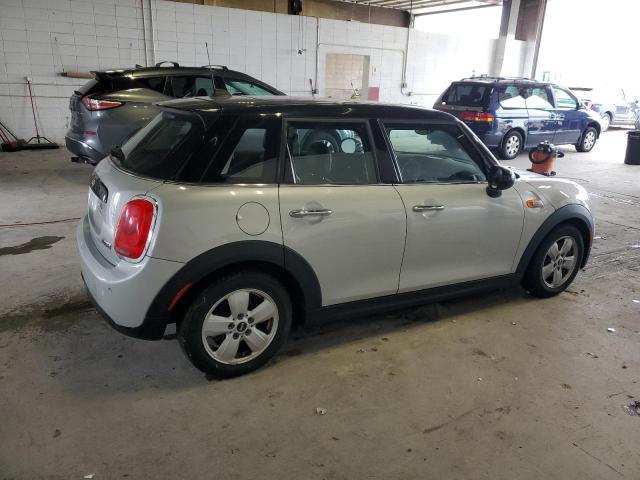 Photo 2 VIN: WMWXU1C59J2F80595 - MINI COOPER 